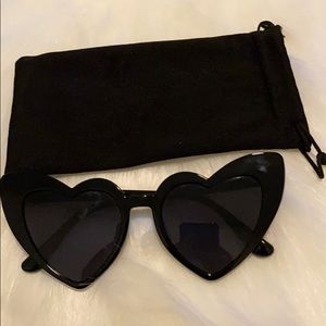 Heart-shaped Sunglasses Black
